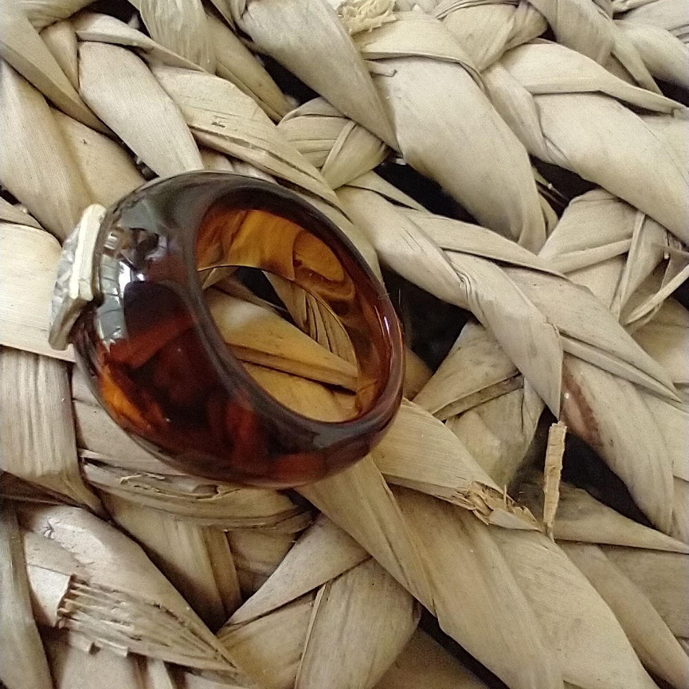 Ring Square CZ Set in Brown acrylic - Picture 11 of 14